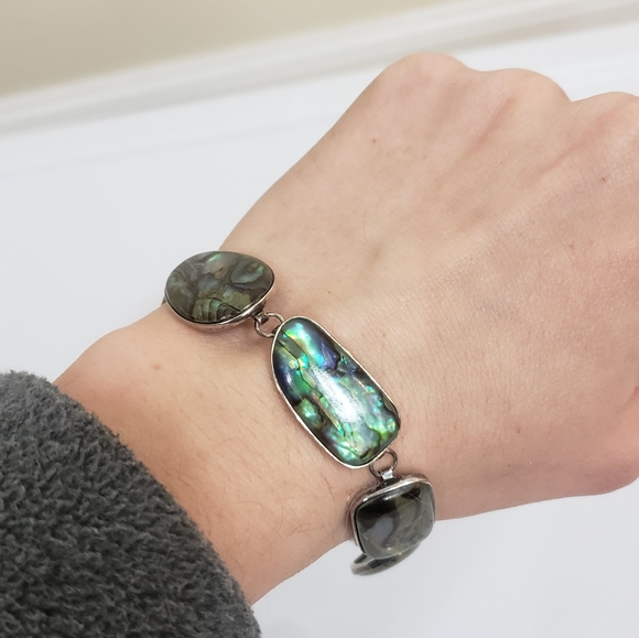 Abalone Shell Bracelet Toggle Closure Silver Color - Picture 2 of 9